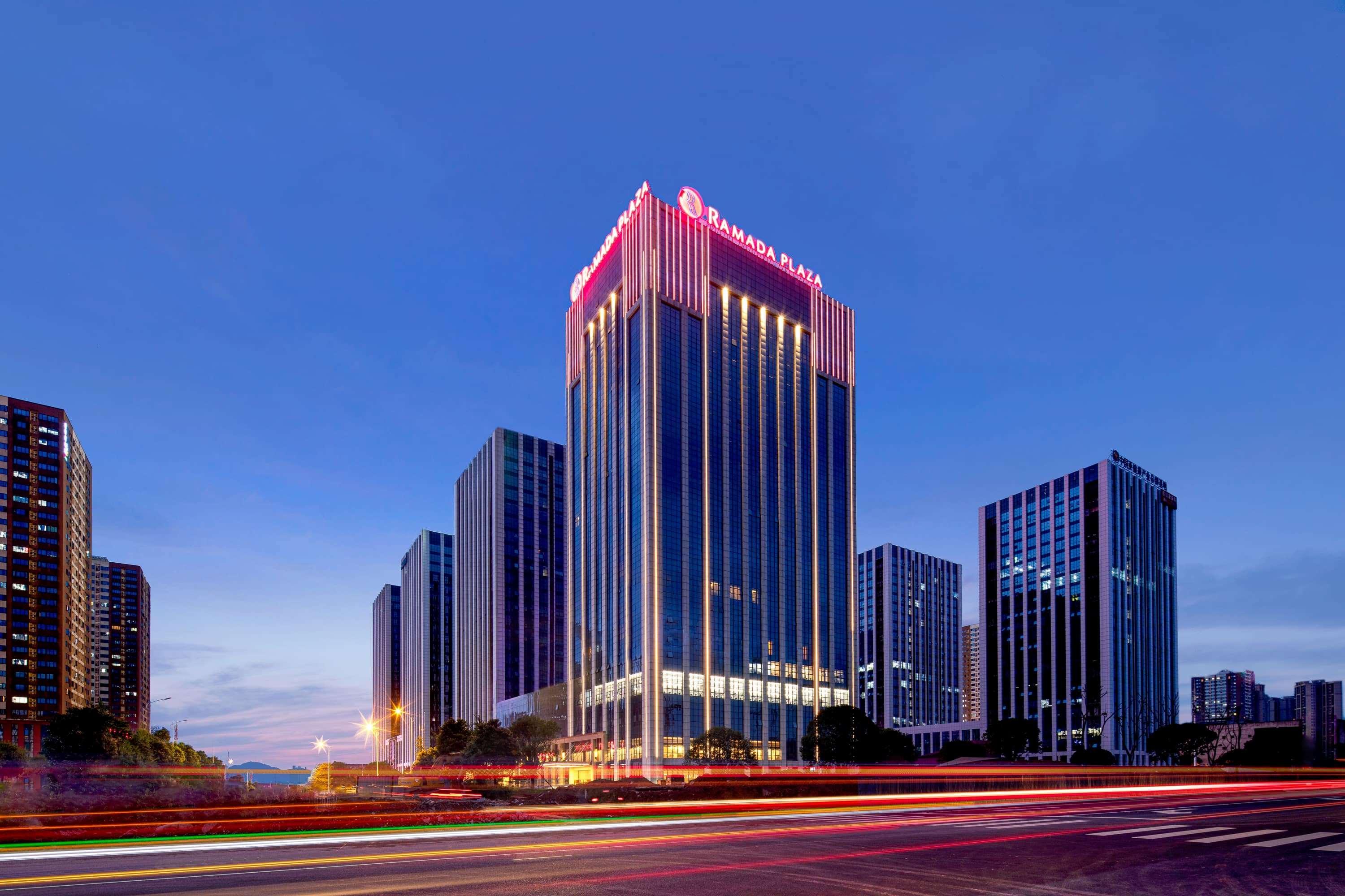 Ramada Plaza By Wyndham Changsha Wangcheng Esterno foto